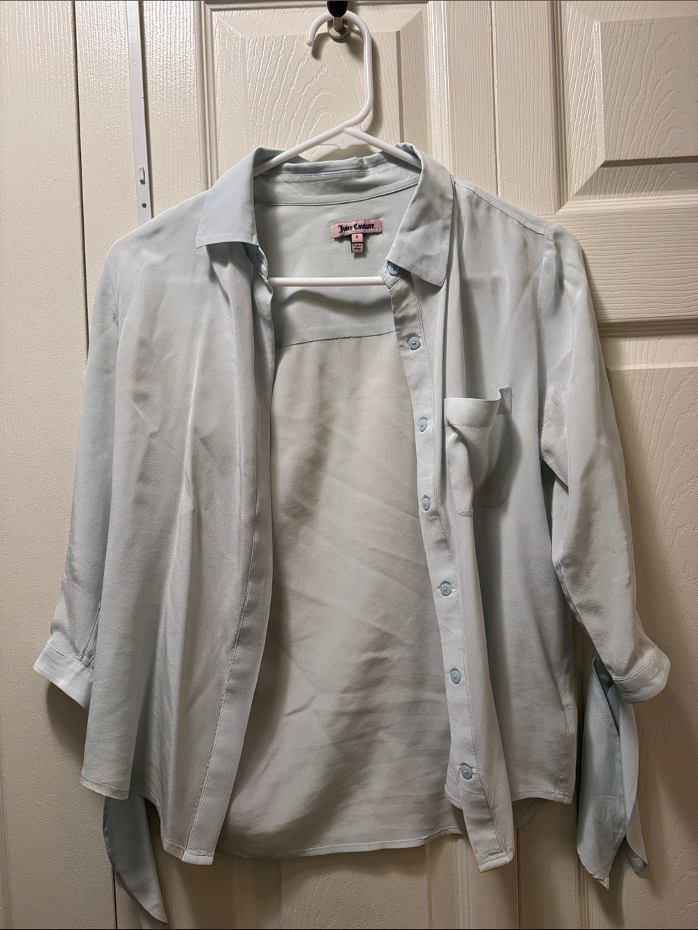 Juicy couture sky Blue Lightweight Shirt 100 % silk, size 0